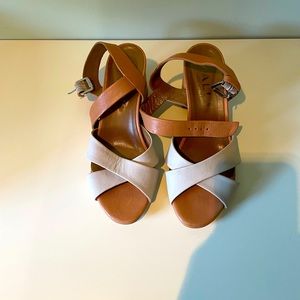Leather sandals, made in Italy. Size 7